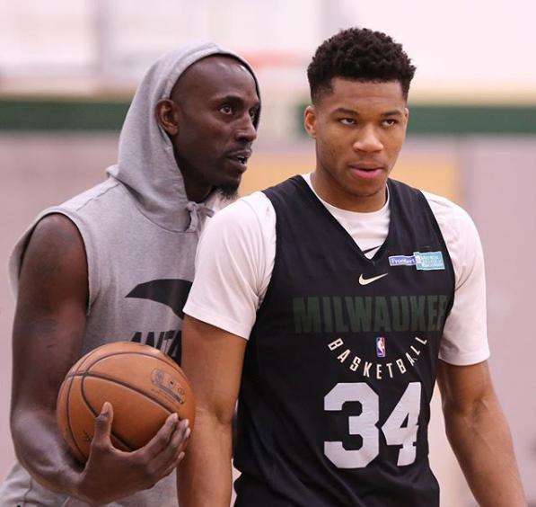 点与三点都 点与三点都